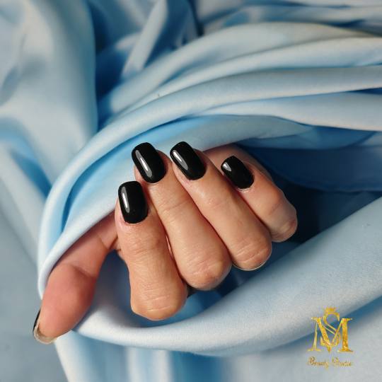 SM Beauty studio #nis Izlivanje noktiju Izlivanje noktiju gelom /dual tipse - M dužina