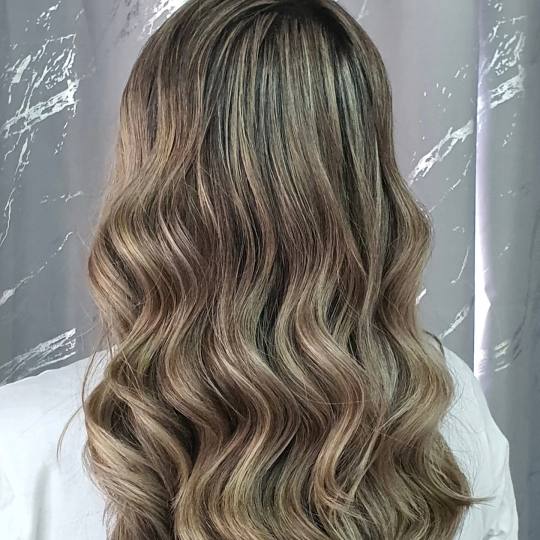 Fancy L.V. #beograd Farbanje kose Šatiranje - duga kosa