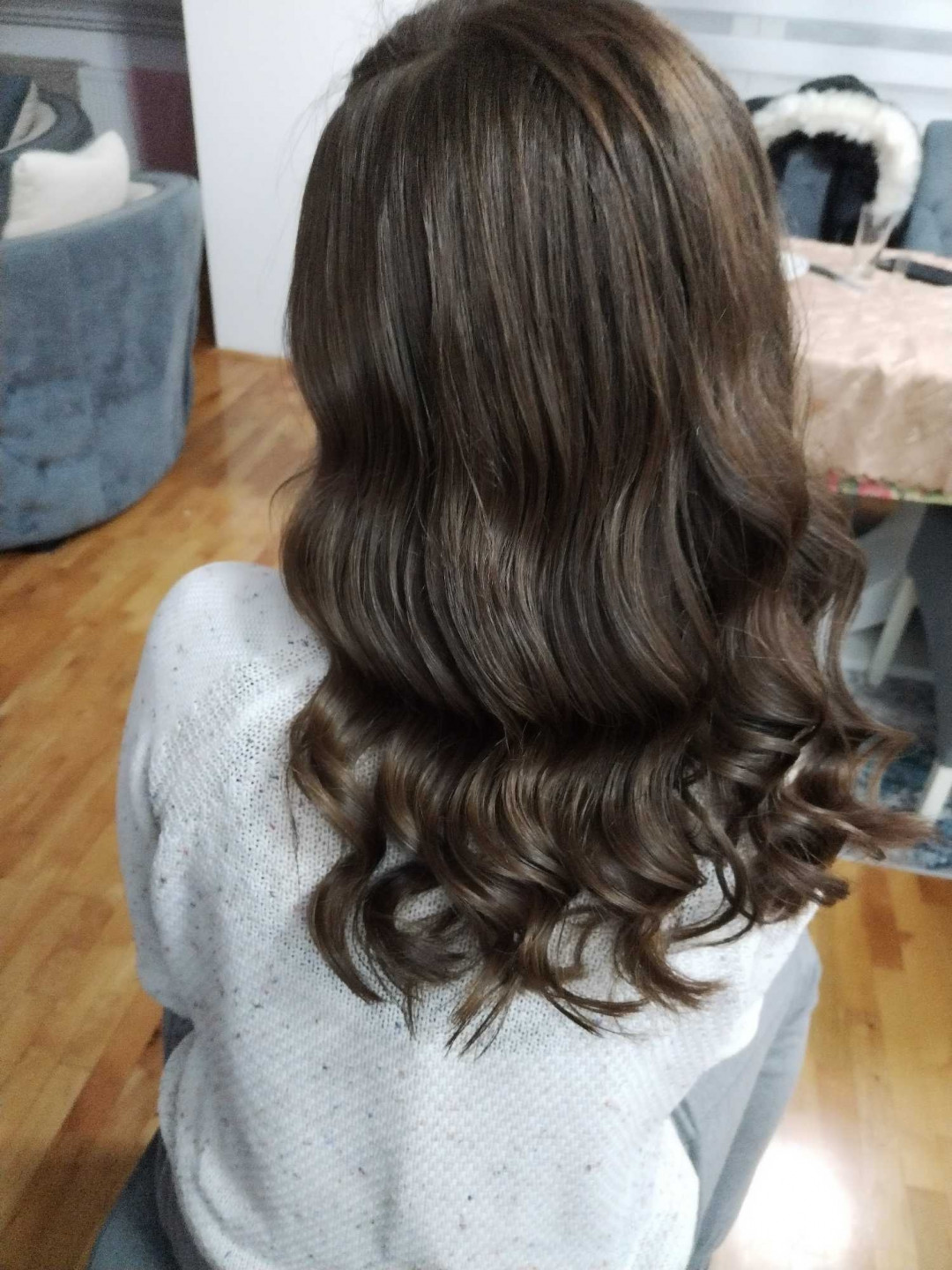 Lokne presom / kupom - duga kosa - Bella Donna, Niš Uvijanje, lokne i talasi Frizerski saloni Uvijanje, lokne i talasi, Niš, Pantelej