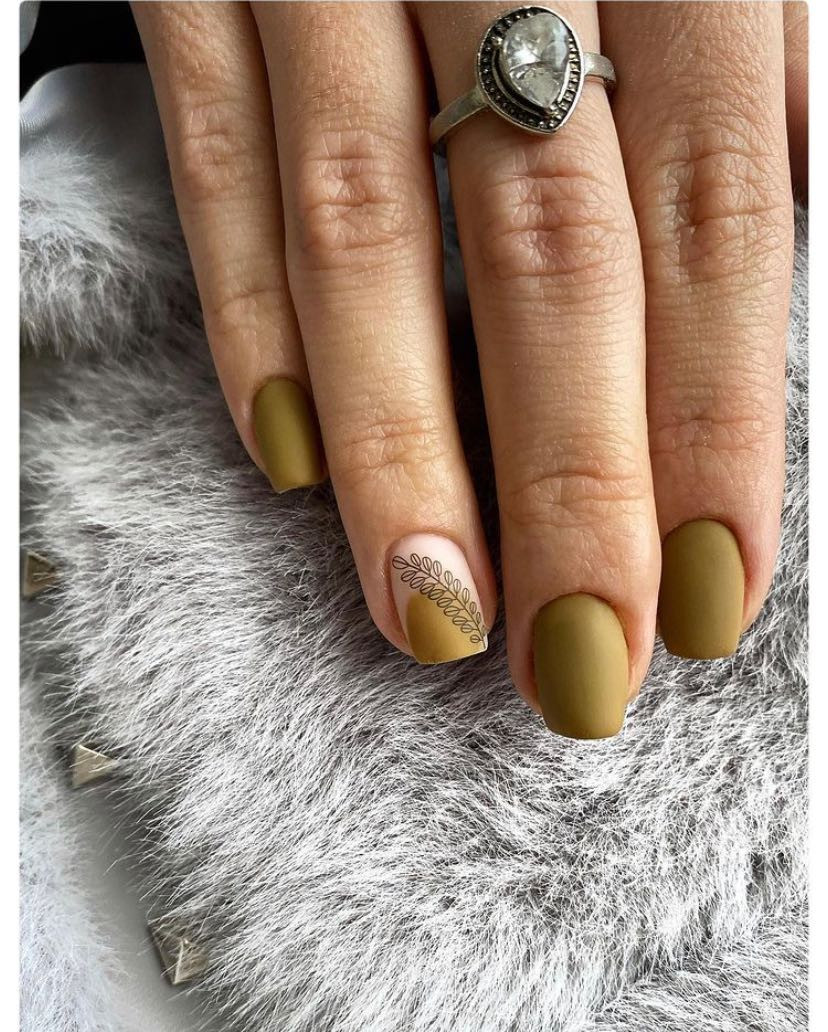 Monami beauty #beograd Ojačavanje noktiju Ojačavanje ruber bazom