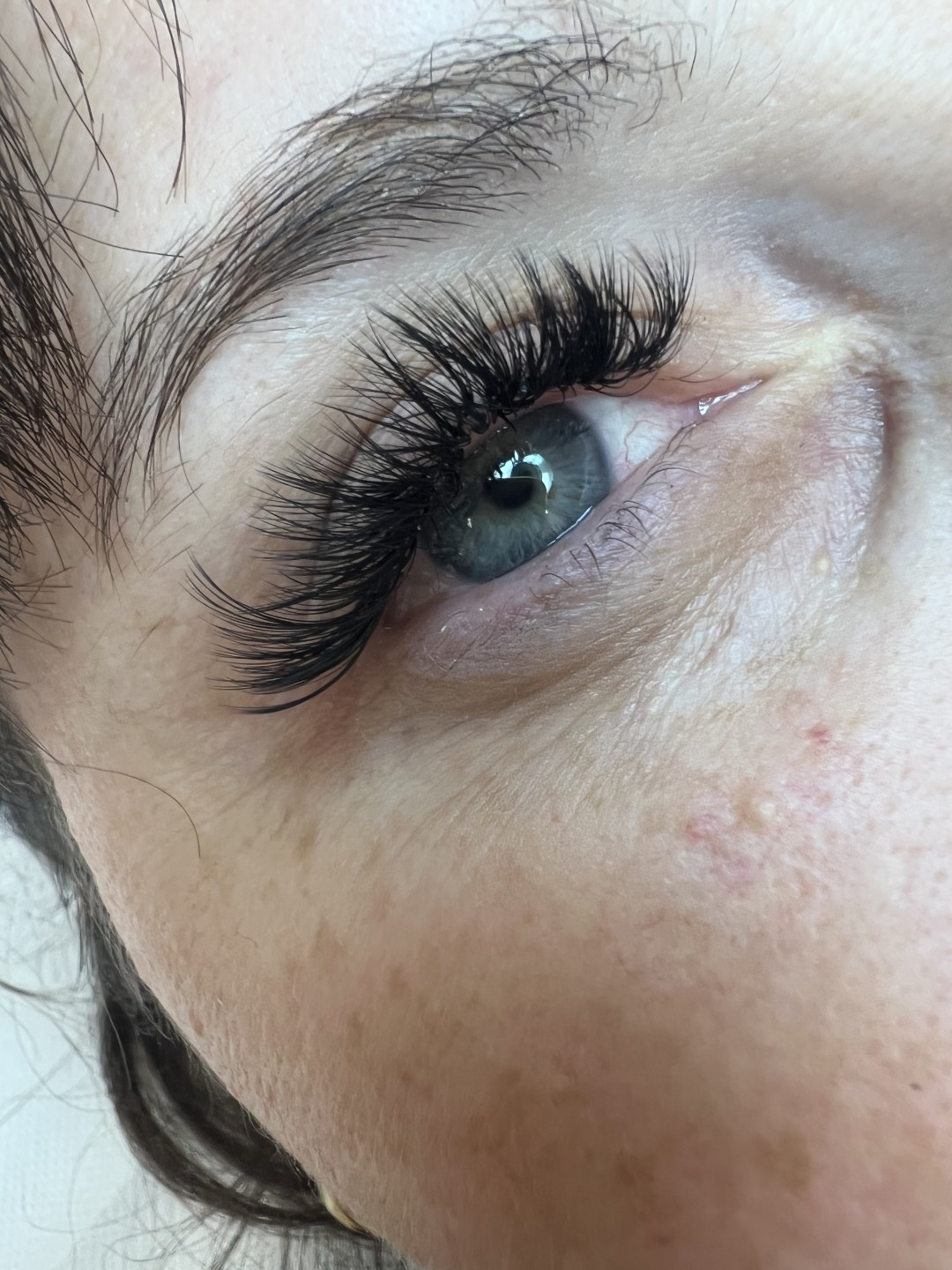 Grkinja Beauty Studio #krusevac Nadogradnja trepavica Nadogradnja svilenih trepavica 5D / 6D - ruski volumen