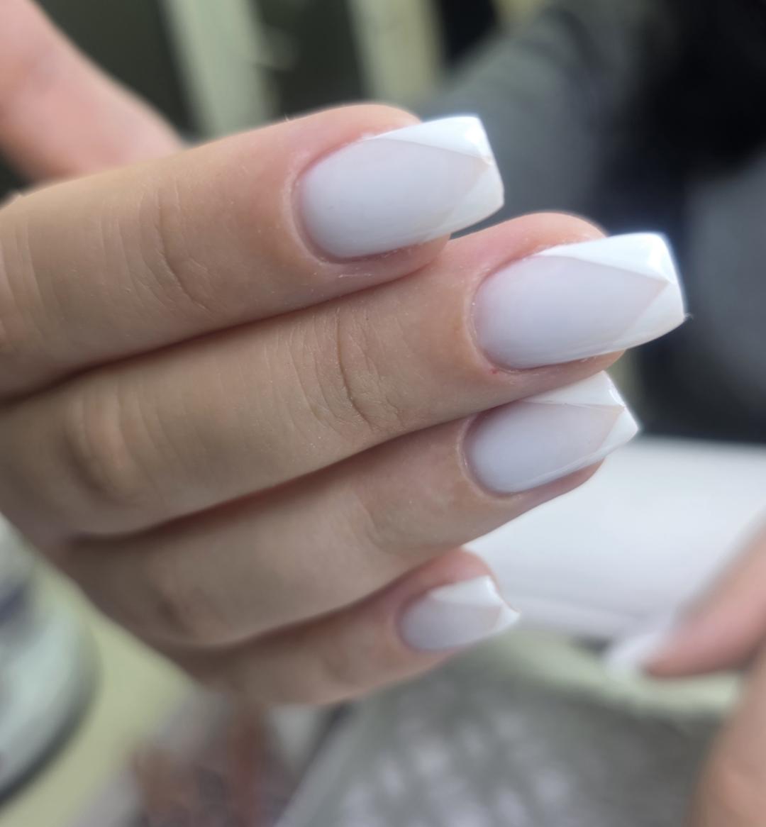 Gospođica Draga #novisad Ojačavanje noktiju Ojačavanje noktiju gelom