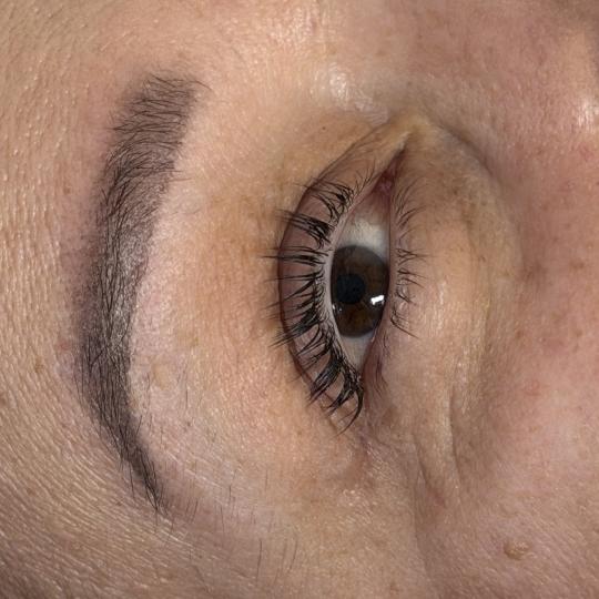 Guapa Beauty Concept #beograd Obrve Korejski lash lift + farbanje trepavica + botox