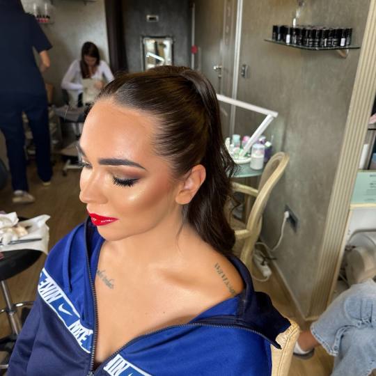 Bibi beauty centar #beograd Make-up / šminkanje Profesionalno šminkanje + veštačke trepavice + s