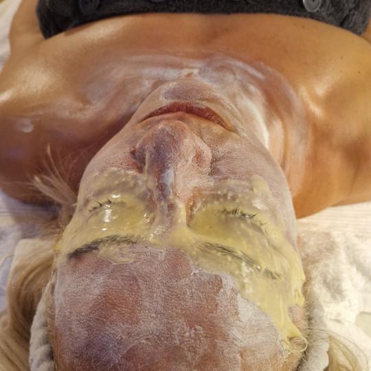 Glow Holistic Studio #beograd Masaža lica Phyt's tretman - aromalliance anti-age oligo-vital P