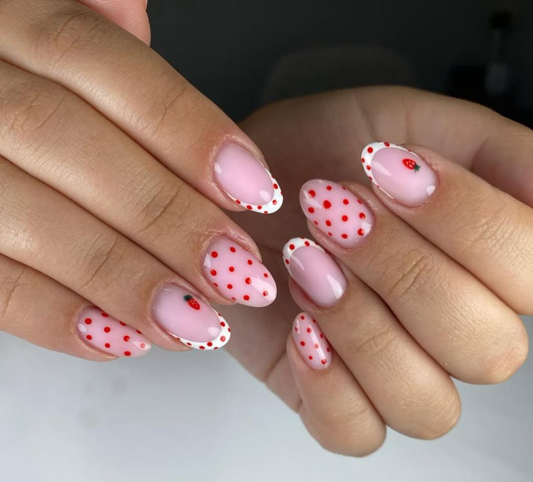 Korekcija izlivanja noktiju gelom - S dužina - LB Nailtech Studio, Niš Izlivanje noktiju Nokti Izlivanje noktiju, Niš, Medijana