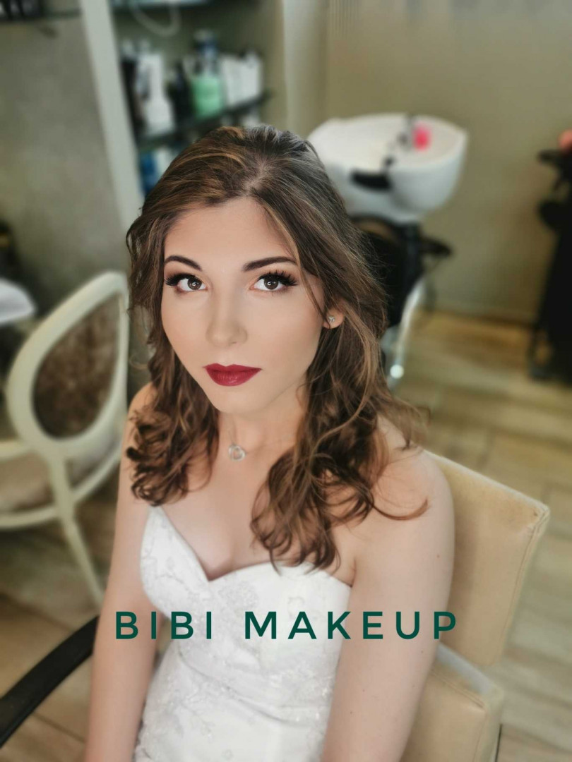 Bibi beauty centar #beograd Make-up / šminkanje Profesionalno šminkanje + feniranje ravno