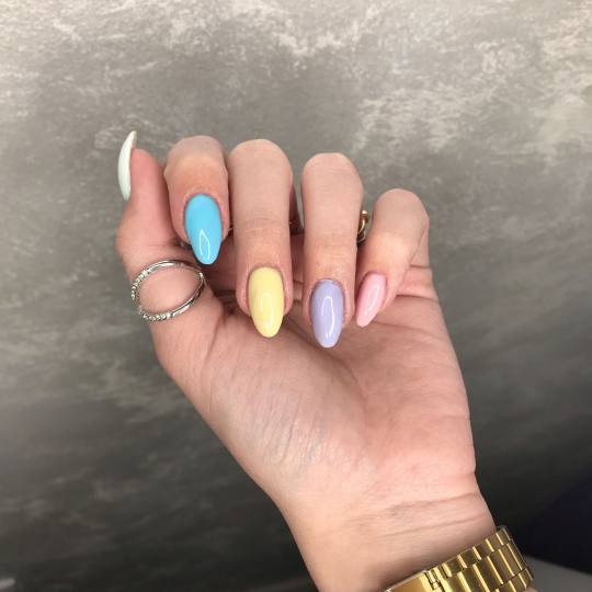 Studio Crystal by Sandra #beograd Izlivanje noktiju ? . . . . . . . . #nails #noktizemun #noktinovib