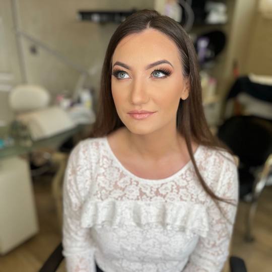 Bibi beauty centar #beograd Make-up / šminkanje Profesionalno šminkanje + veštačke trepavice mak