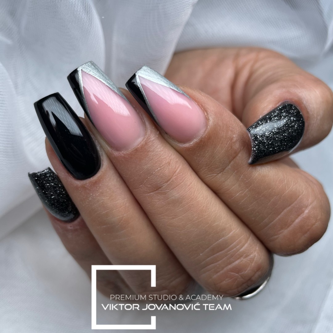 Korekcija noktiju - L velicina - BEAUTY CENTER Viktor Jovanović, Subotica Nadogradnja noktiju Nokti Nadogradnja noktiju, Subotica, Centar