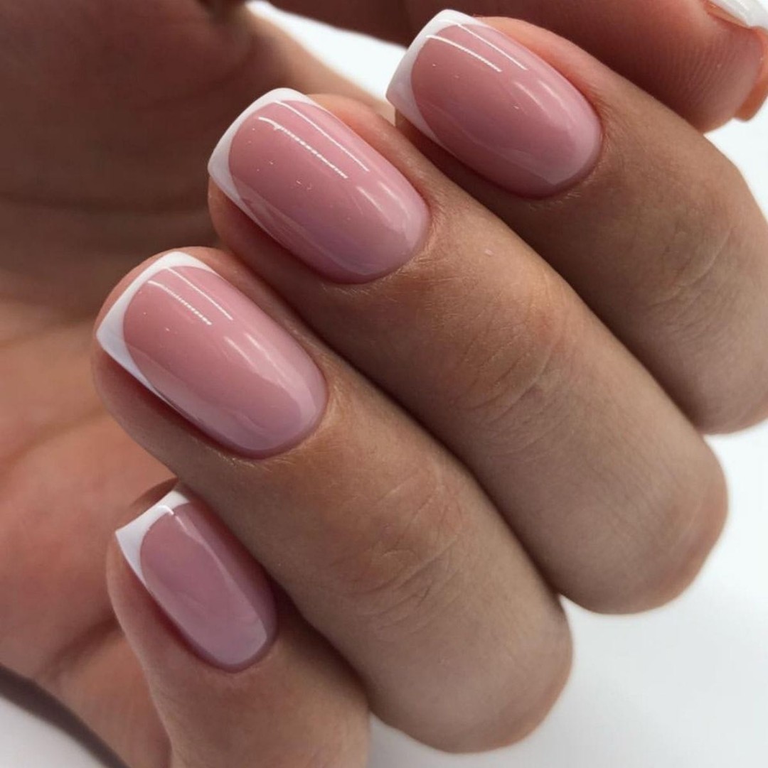 Moon Beauty Bar #beograd Lakiranje noktiju French - dodatak uz uslugu