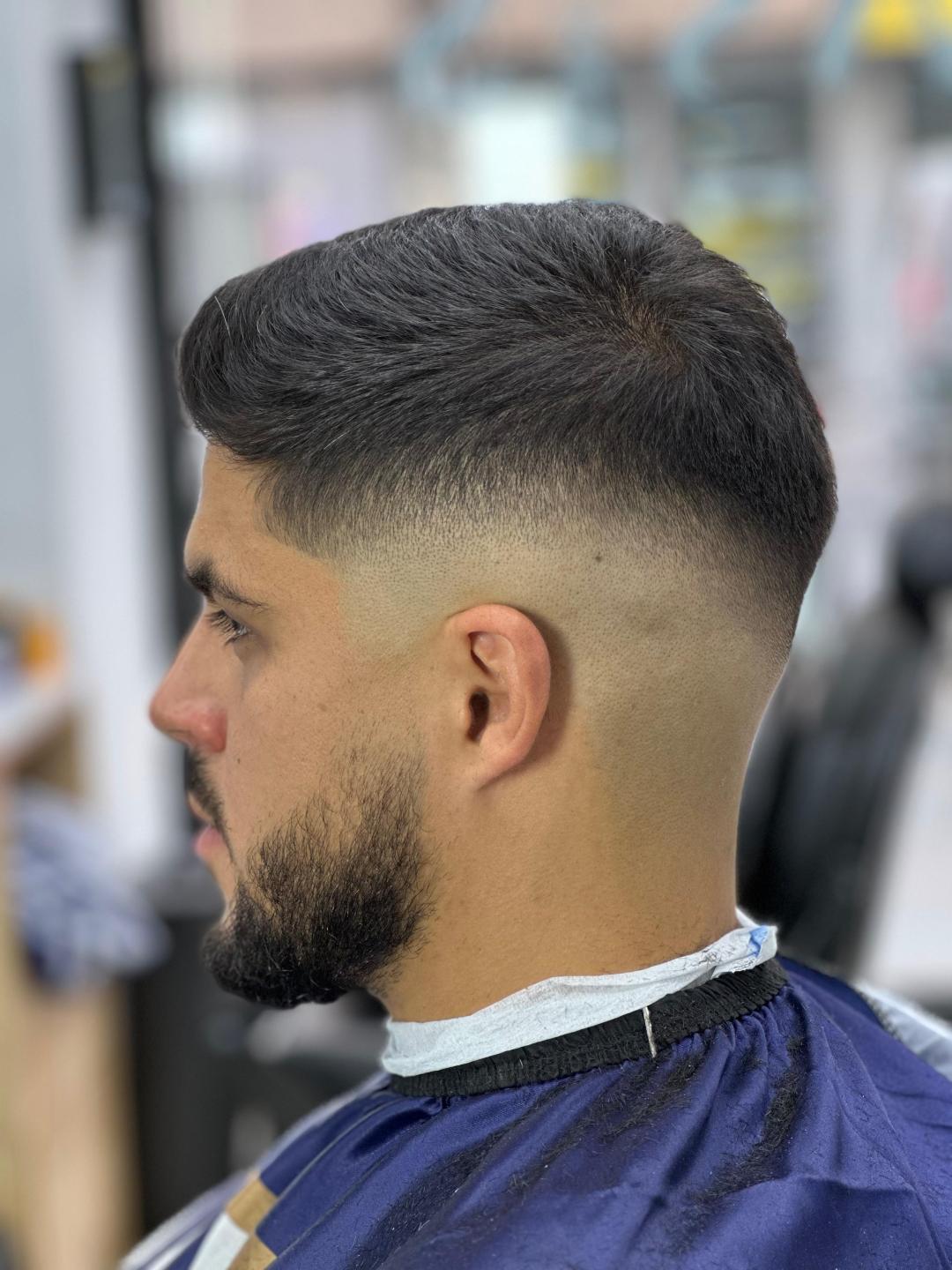 Oasis Cutting Lounge, Beograd LookBook