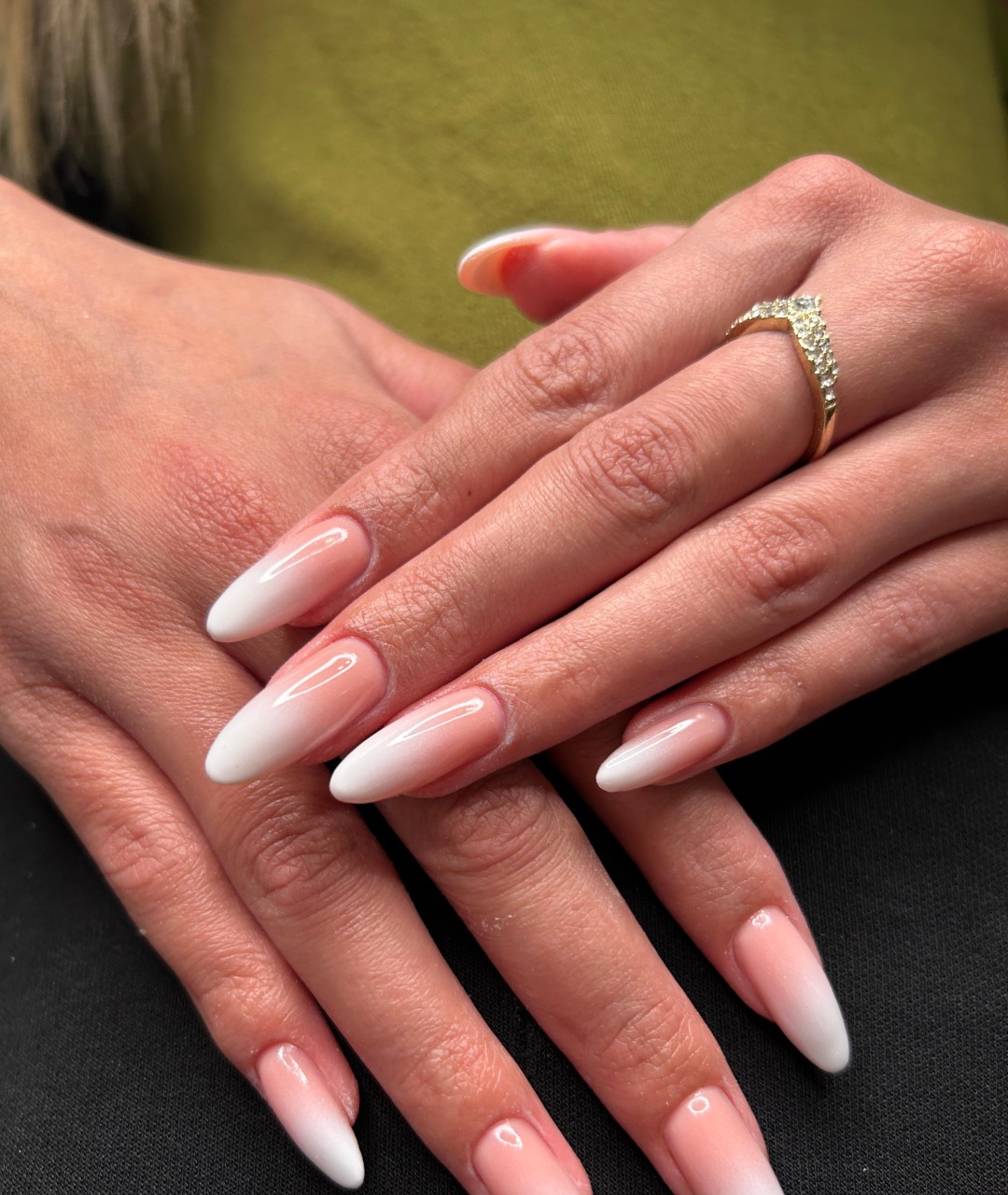 MN Beauty studio #beograd Izlivanje noktiju Izlivanje noktiju gelom - L dužina
