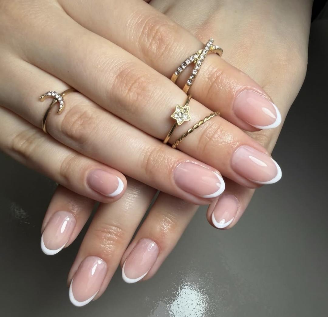 Ojačavanje prirodnih noktiju gelom - Studio Popov, Beograd Ojačavanje noktiju Nokti Ojačavanje noktiju, Beograd, Vračar, Čubura, Crveni krst