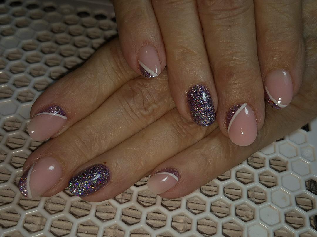 Krispy tattoo & nails #beograd Izlivanje noktiju Ojačavanje noktiju gelom - S dužina