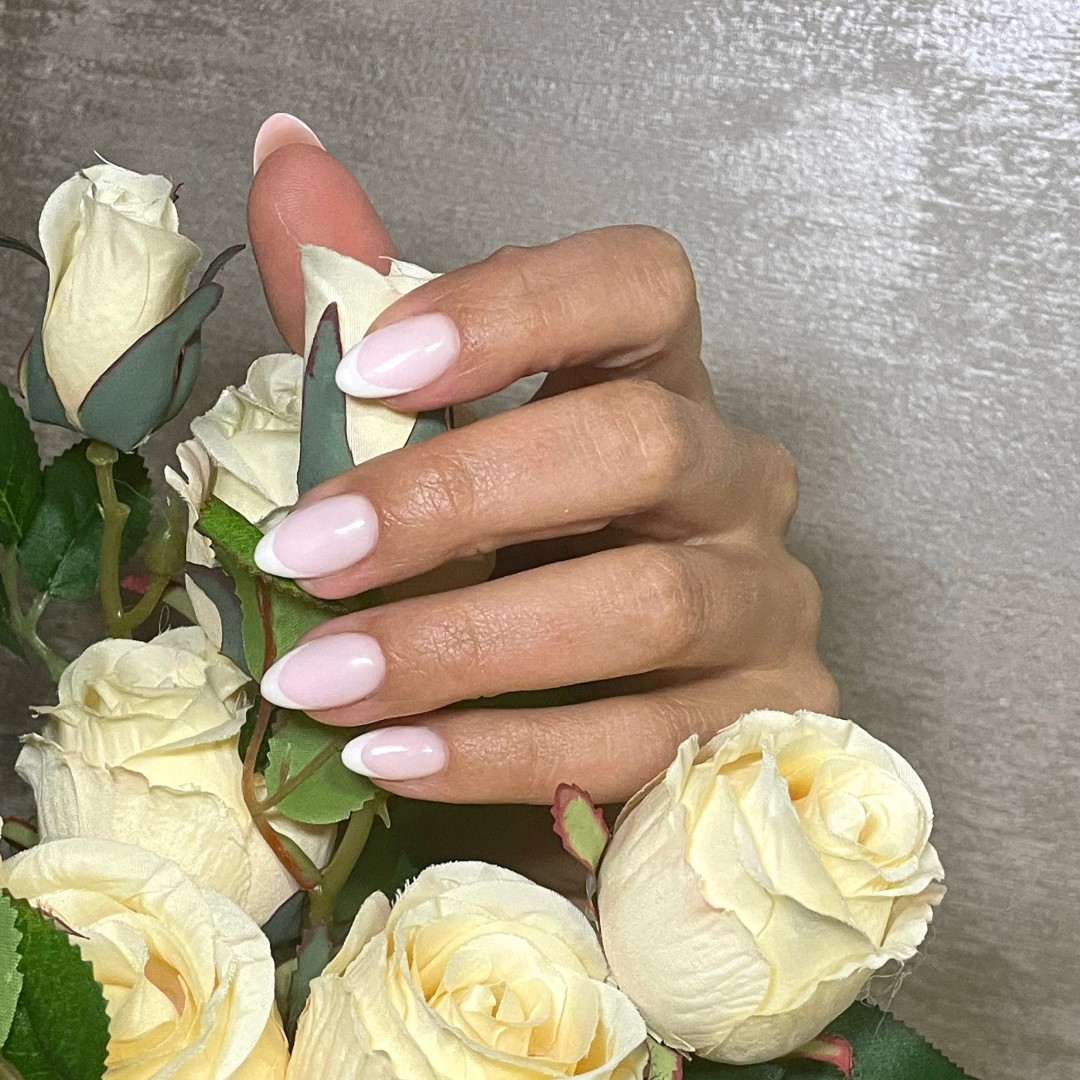 French - dodatak uz uslugu - Beauty room Zvezdara, Beograd Lakiranje noktiju Nokti Lakiranje noktiju, Beograd, Zvezdara