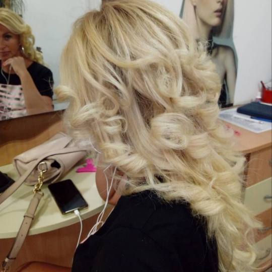 Nataly Trend Studio #novisad Feniranje i stilizovanje Feniranje na ravno - duga kosa (preko ramena)