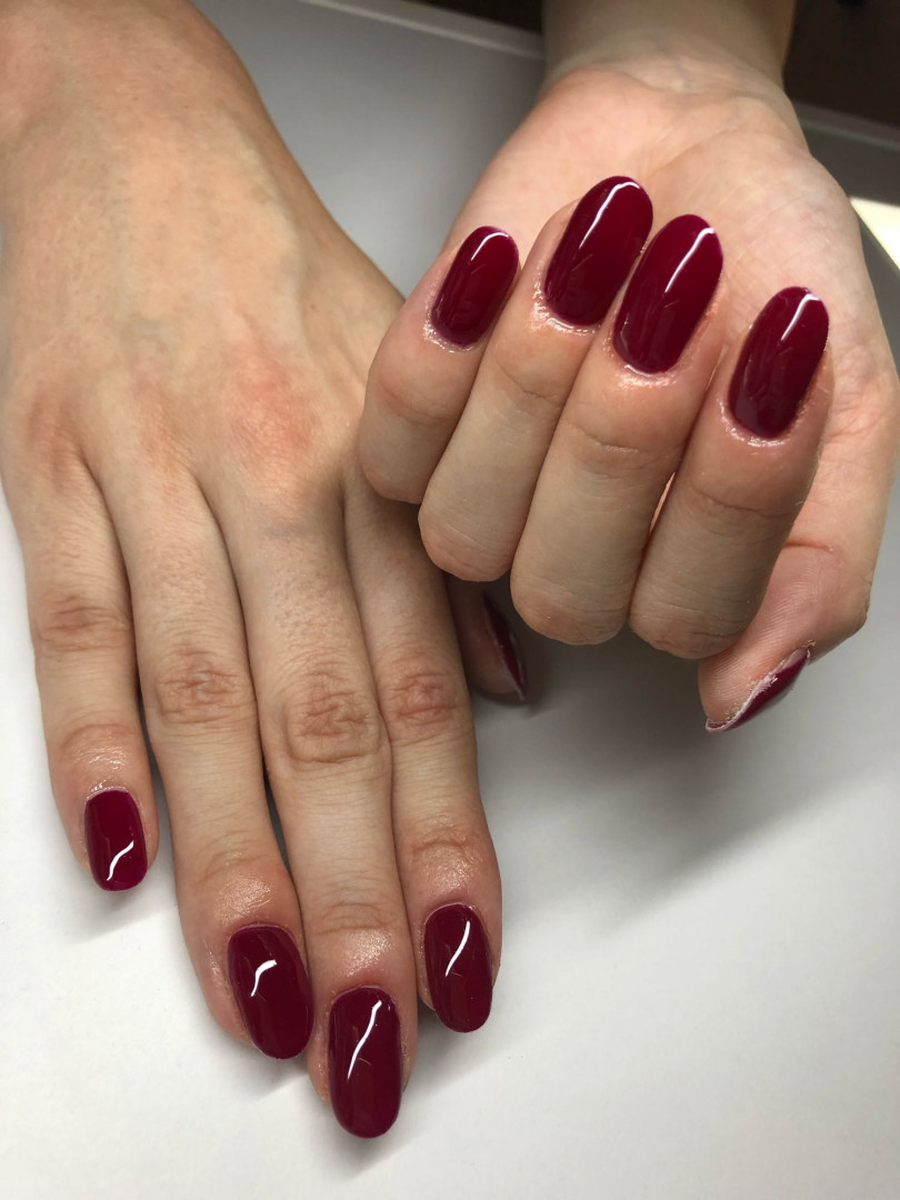 Mademoiselle Beauty #beograd Gel lak Gel lak - ruke sa aparatnim manikirom