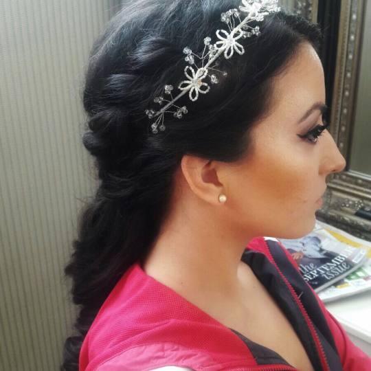 Bibi beauty centar #beograd Svečane i frizure za svadbu Svečana frizura - kosa srednje dužine fri