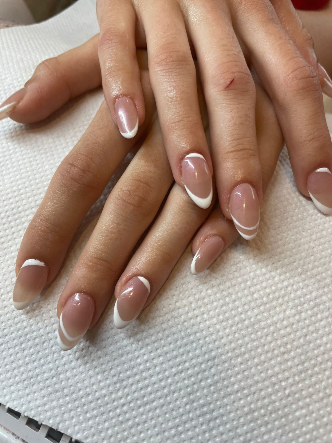 Bibi beauty centar #beograd Ukrašavanje noktiju Izlivanje noktiju + nail art