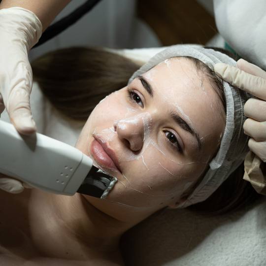 Iva Beauty Lab 2 #beograd Tretman lica Ultrazvučno čišćenje lica Ultrazvučno čišćenje lica j