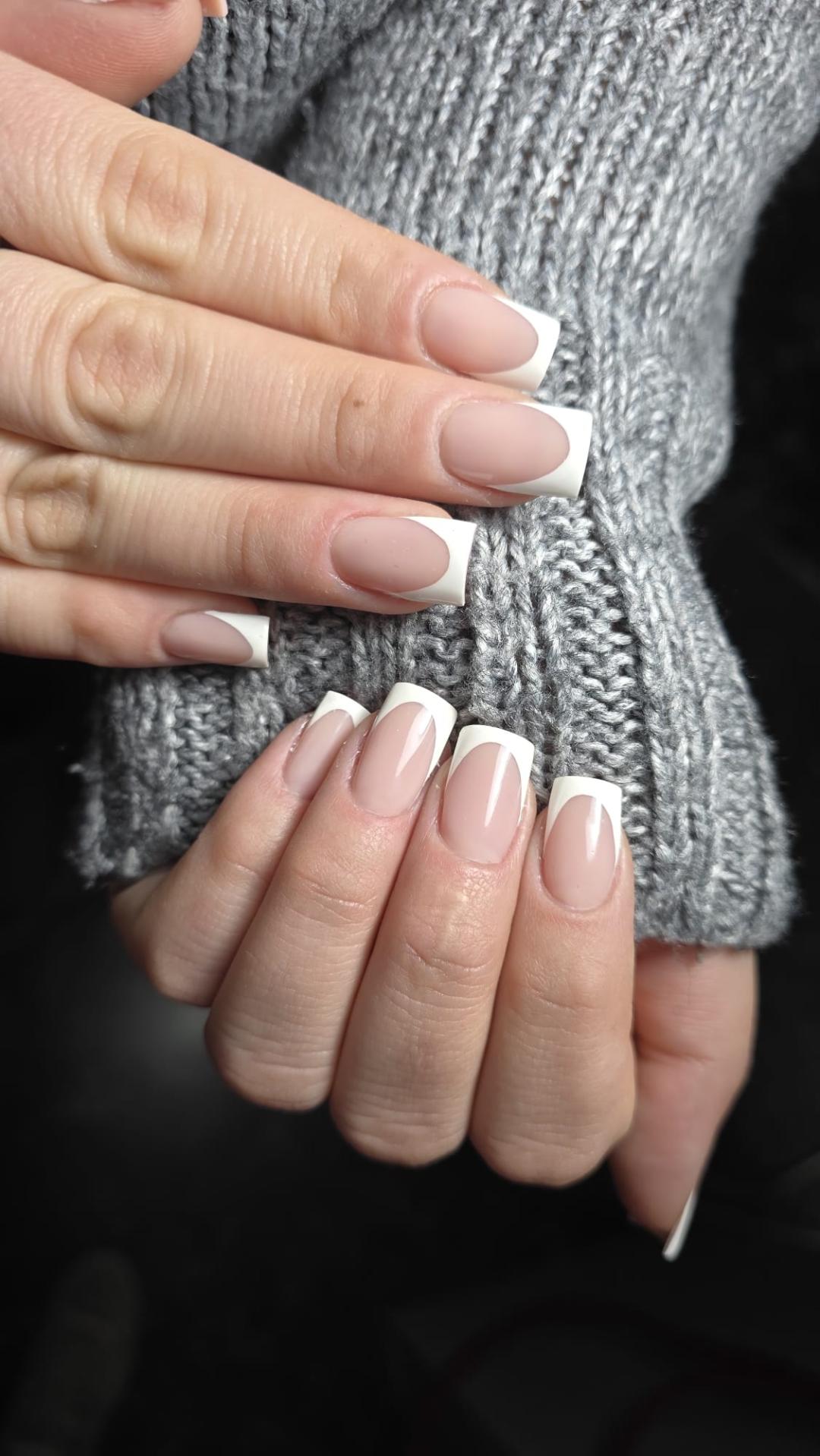 Izlivanje noktiju gelom - S dužina - Aurelia beauty, Beograd Izlivanje noktiju Nokti Izlivanje noktiju, Beograd, Medaković, Braće Jerković