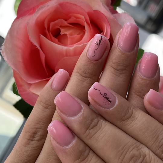 Studio Moldovan #beograd Ukrašavanje noktiju Nail art - jednostavan