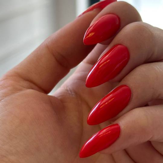 Esthetique Privé #beograd Manikir Korekcija gel laka - L dužina