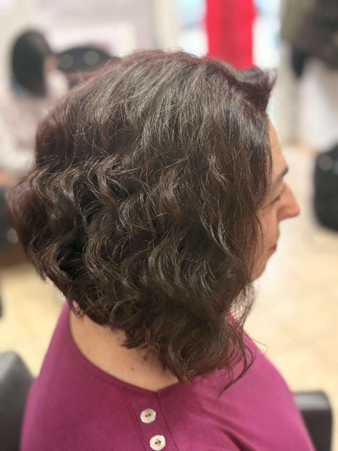 Beauty studio S #novisad Žensko šišanje Žensko šišanje + feniranje - duga kosa