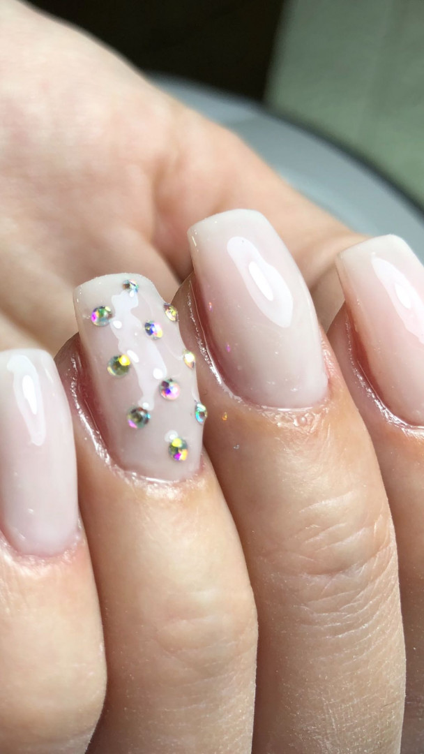 Mademoiselle Beauty #beograd Ojačavanje noktiju