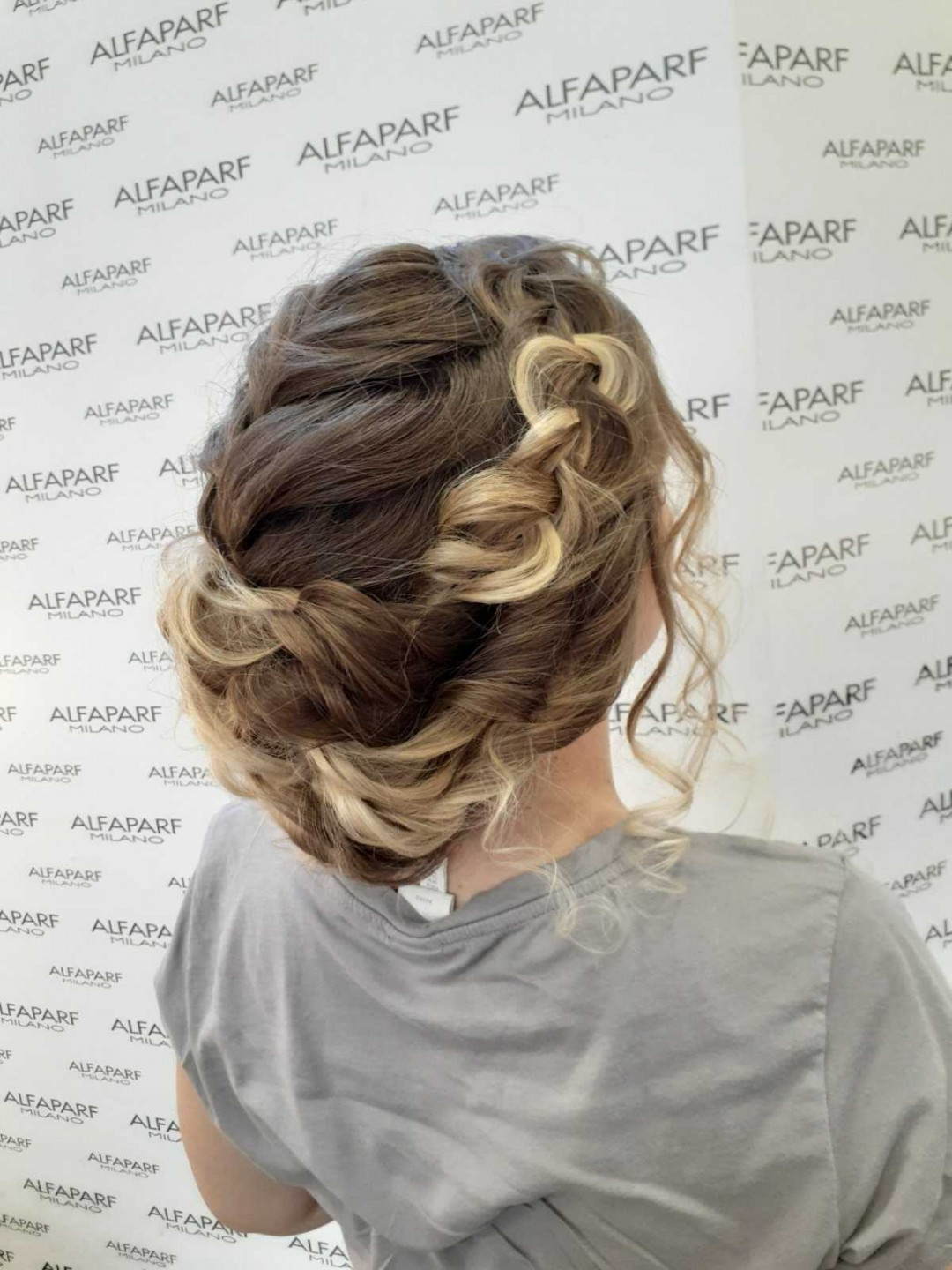 Alfaparf Studio Ada Mall #beograd Svečane i frizure za svadbu Svečana frizura - ekstra duga kosa