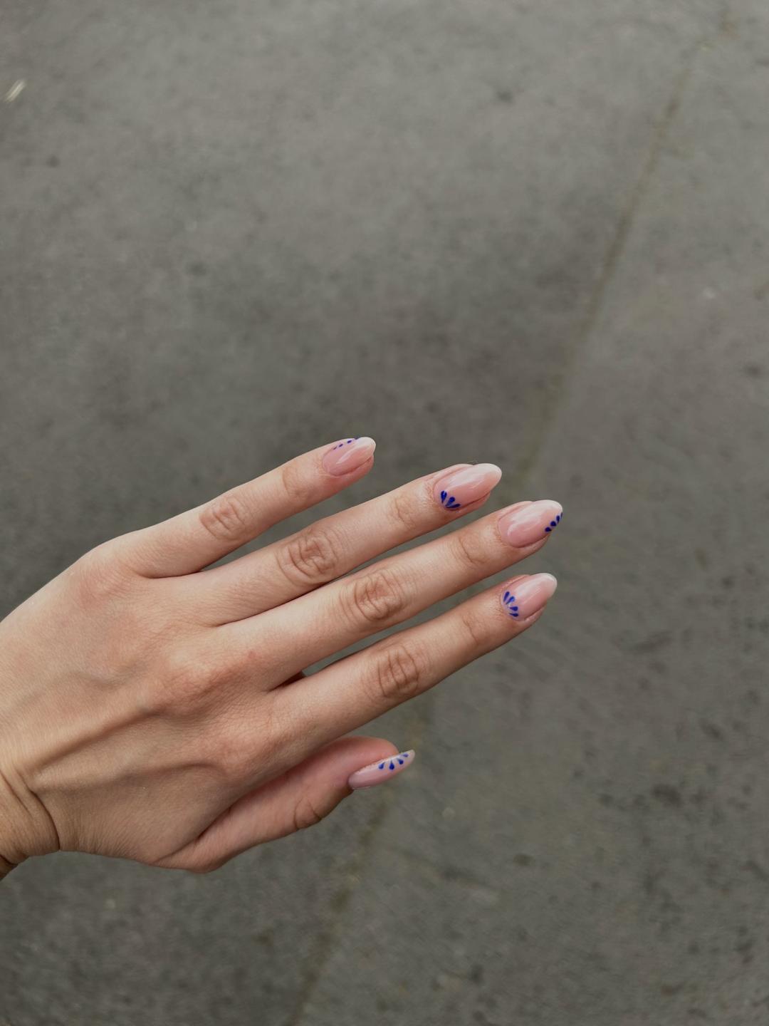 Korekcija noktiju - L dužina - Vanero beauty, Beograd Korekcija noktiju Nokti Korekcija noktiju, Beograd, Zemun Centar