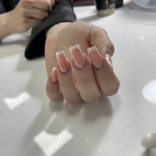 Satin nail bar #beograd Izlivanje noktiju Izlivanje noktiju dual tipsama