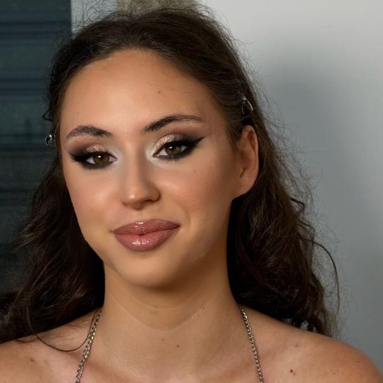 Dasha__Beauty #beograd Make-up / šminkanje Profesionalno šminkanje + veštačke trepavice