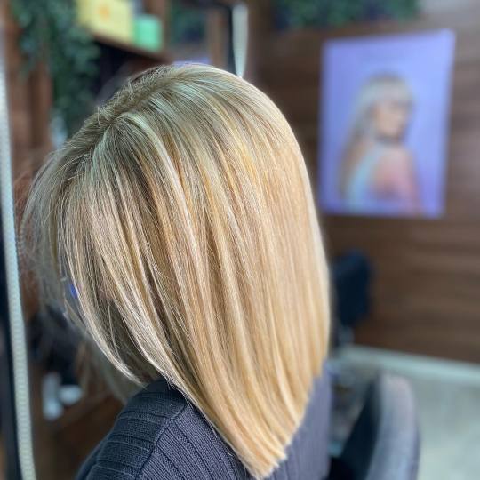 Beauty Centar 2313 #beograd Ombre, sombre, balayage Pramenovi + tretman kose + žensko šišanje + f