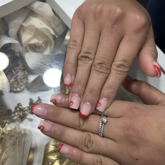 Beauty Studio S #beograd Izlivanje noktiju Izlivanje noktiju gelom - S dužina