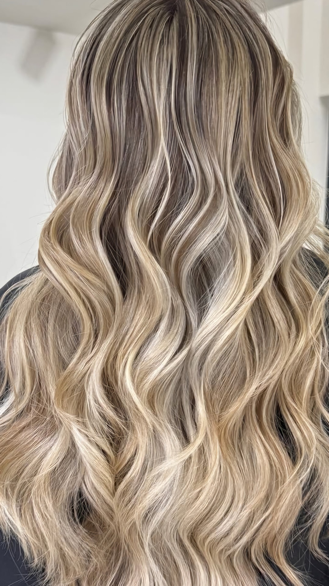 Esthetique Privé #beograd Pramenovi GOLDWELL Površinski pramenovi + preliv + feniranje - duga kosa