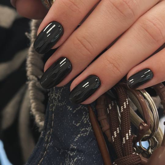 Wedding stars studio #beograd Gel lak Gel lak - boja Ruski manikir sa gellakom i boja mazana pod kut