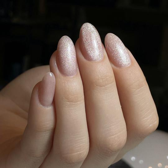 Nails Studio #beograd Korekcija noktiju Korekcija noktiju gelom