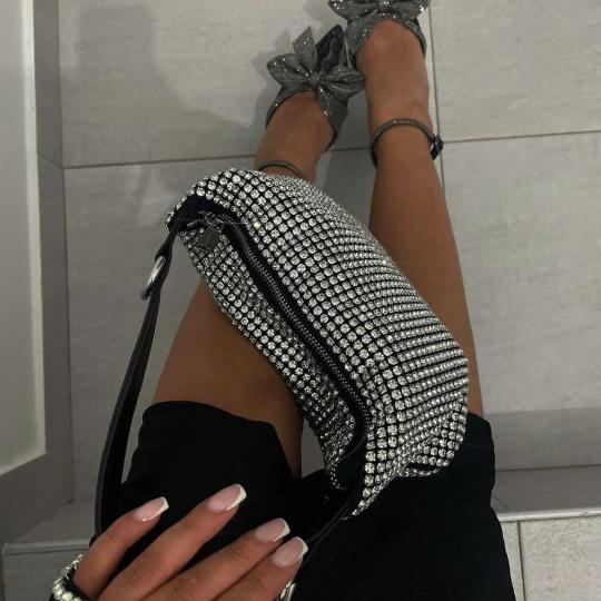 Elle beauty center #novisad Izlivanje noktiju Korekcija izlivanja noktiju gelom - M dužina