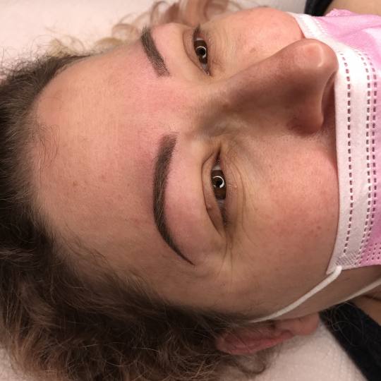 Skinlift Beauty Centar #nis Obrve Puder obrve + prva korekcija do mesec dana
