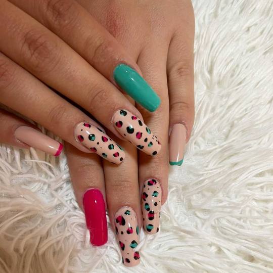 Miss Princess Make up #beograd Izlivanje noktiju Korekcija izlivanja noktiju akrilom - ekstra dugi n