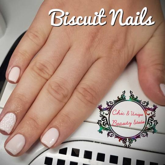 Chic & Unique #beograd Gel lak Gel-lak sa crtezom na jednom noktu Gel lak Zaboravite na nezgode sa l