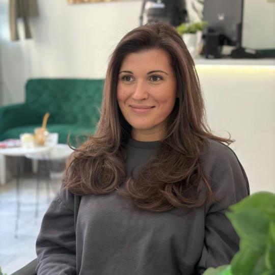 Atelje Glossy Hair #beograd Farbanje kose Blowout cut