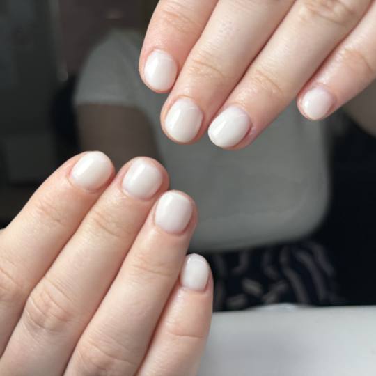 Beauty studio S #novisad Ojačavanje noktiju Ojačavanje noktiju gelom