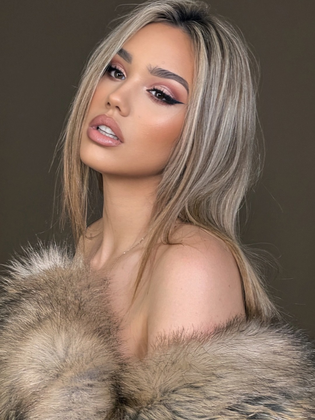 Marija Đorđević #beograd Make-up / šminkanje Profesionalno šminkanje - full glam / soft glam