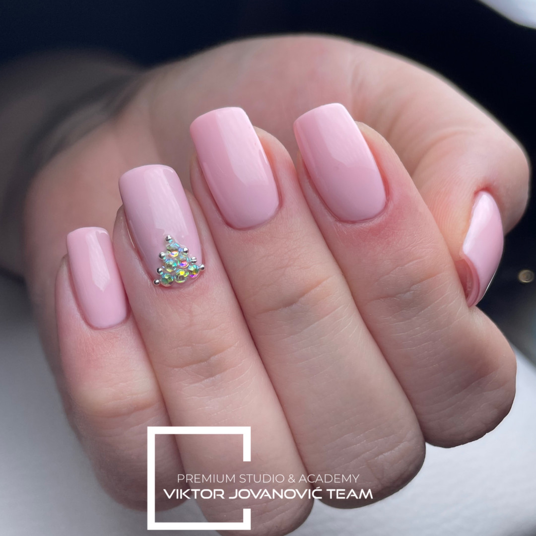 Korekcija noktiju - M velicina - BEAUTY CENTER Viktor Jovanović, Subotica Nadogradnja noktiju Nokti Nadogradnja noktiju, Subotica, Centar