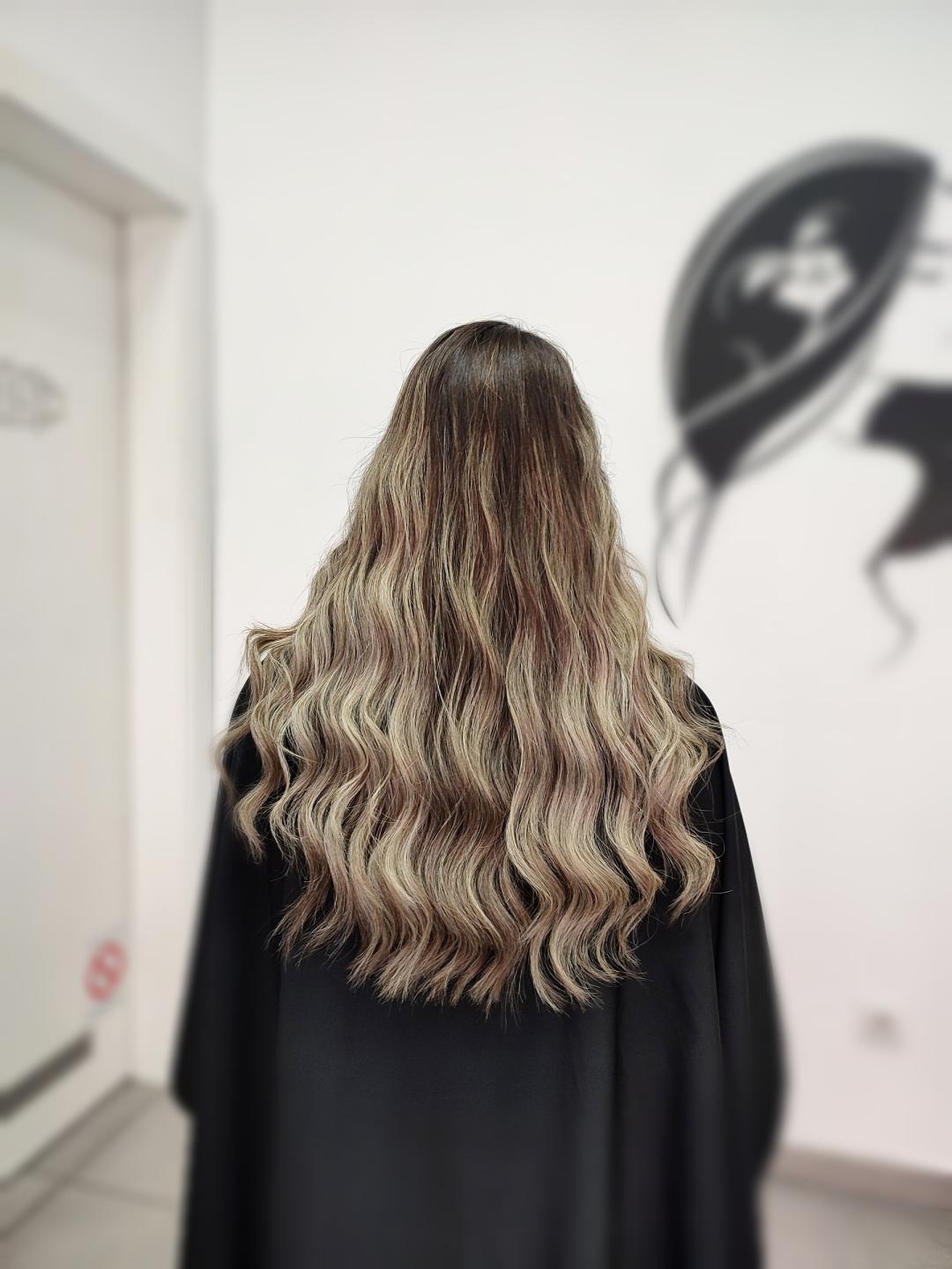 Feniranje na talase - extra duga kosa (preko lopatica) - Infinity Hair, Novi Sad Feniranje i stilizovanje Frizerski saloni Feniranje i stilizovanje, Novi Sad, Grbavica, Liman, Adamićevo