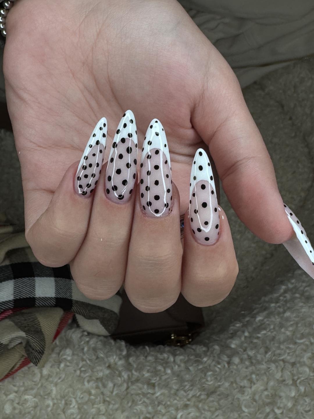 Izlivanje noktiju - XL dužina - Elle beauty center, Novi Sad Izlivanje noktiju Nokti Izlivanje noktiju, Novi Sad, Grbavica, Liman, Adamićevo