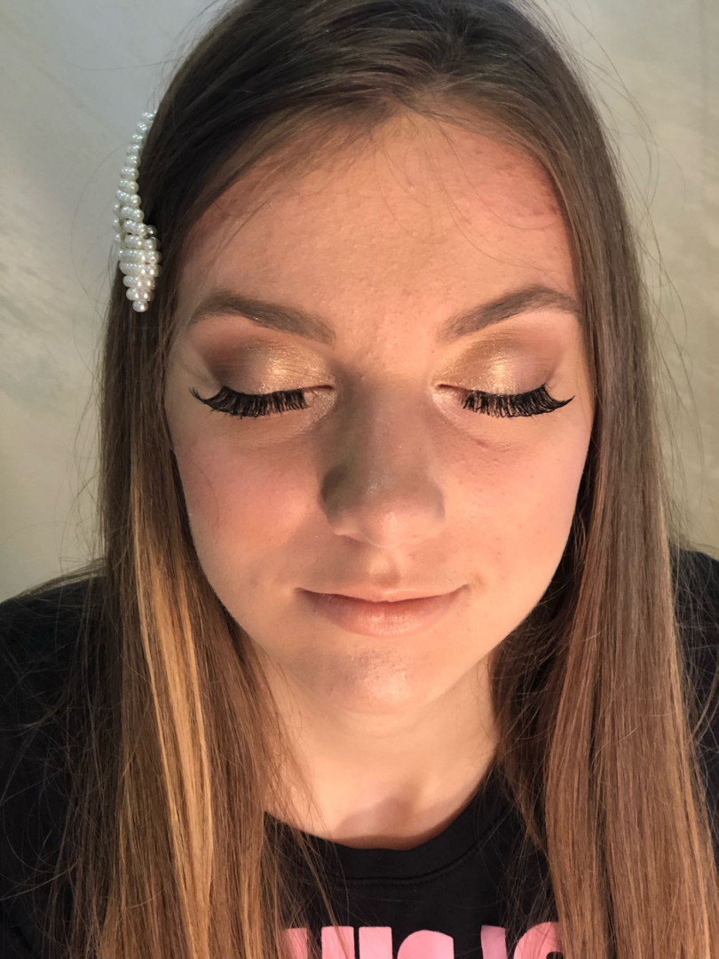 Mademoiselle Beauty #beograd Make-up / šminkanje Profesionalno šminkanje + veštačke trepavice